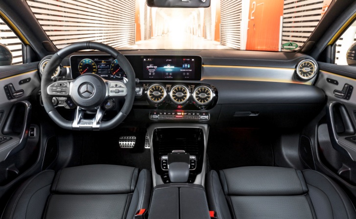 Mercedes-AMG A35 4MATIC