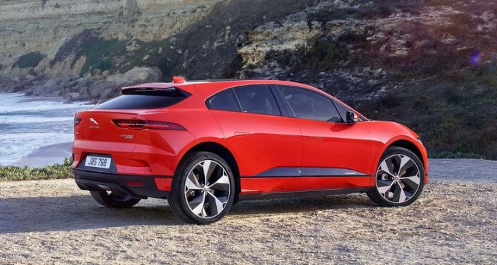Jaguar i-Pace лучший автомобиль 2019 года