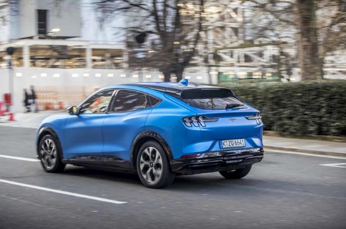 Ford Mustang Mach-E электрический кроссовер