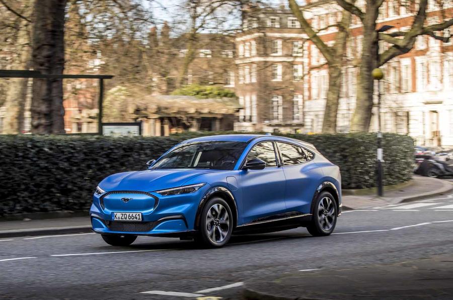 Ford Mustang Mach-E электрический кроссовер