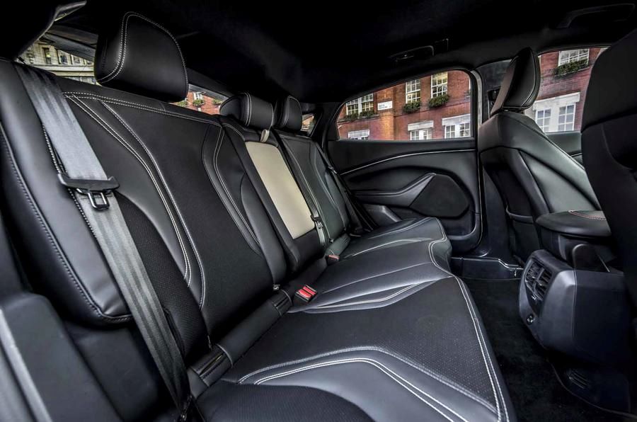 Ford Mustang Mach-E электрический кроссовер