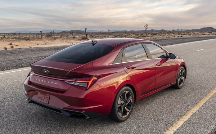 Hyundai Elantra 2021
